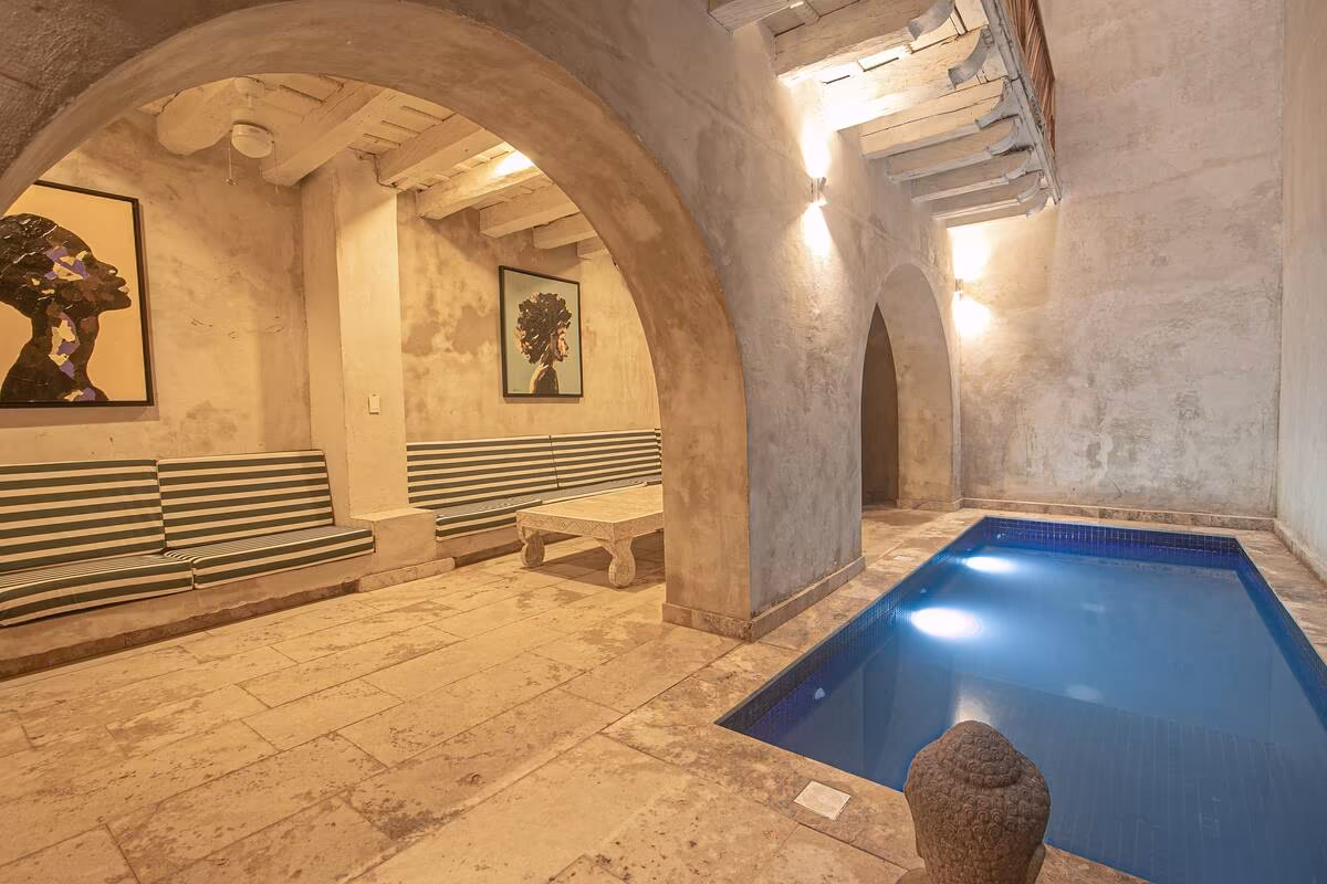 Luxury 8 Bedroom Mansion in Old City Best Location photo 5