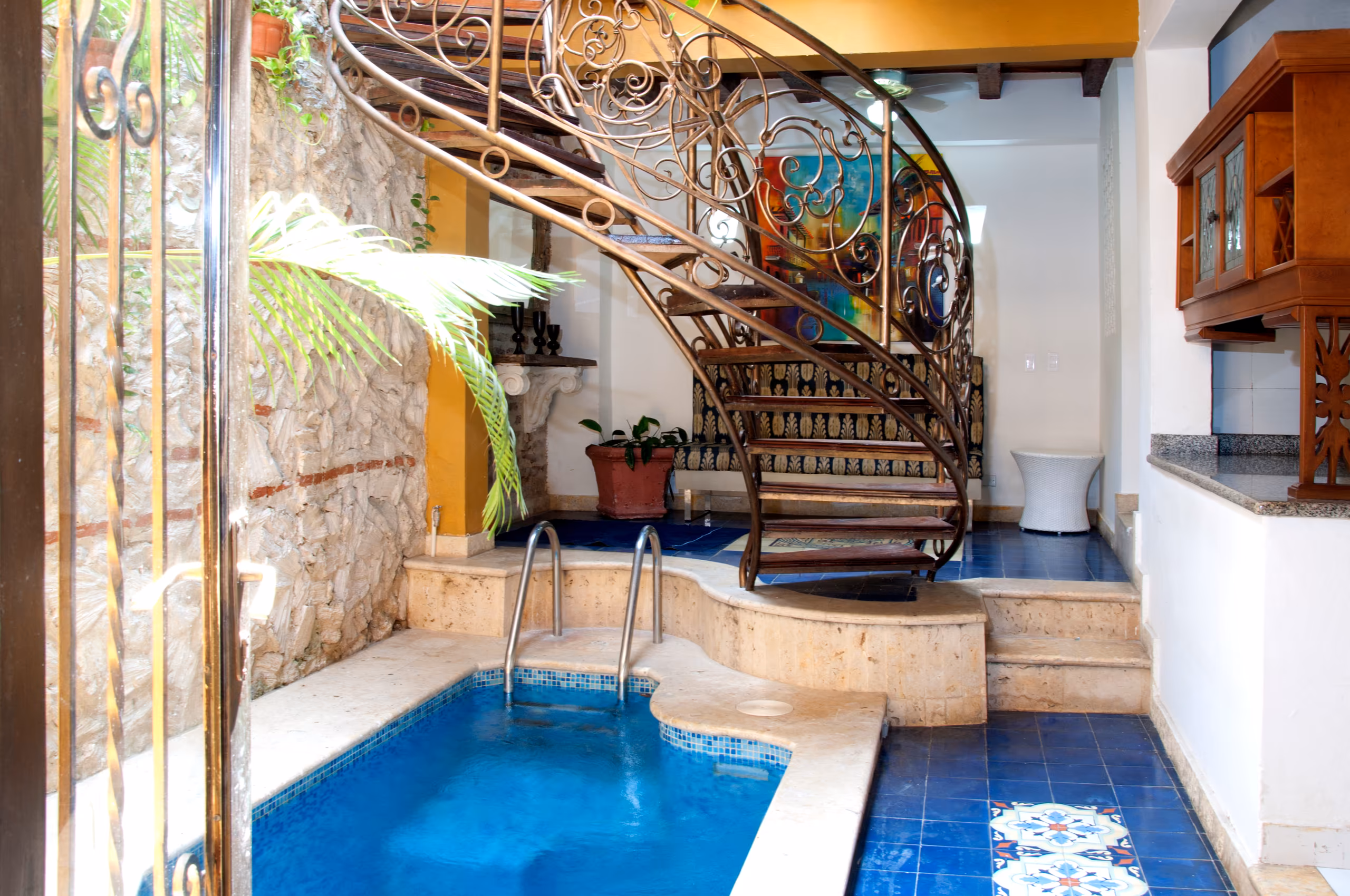 Beautiful Old City 6 Bedroom House