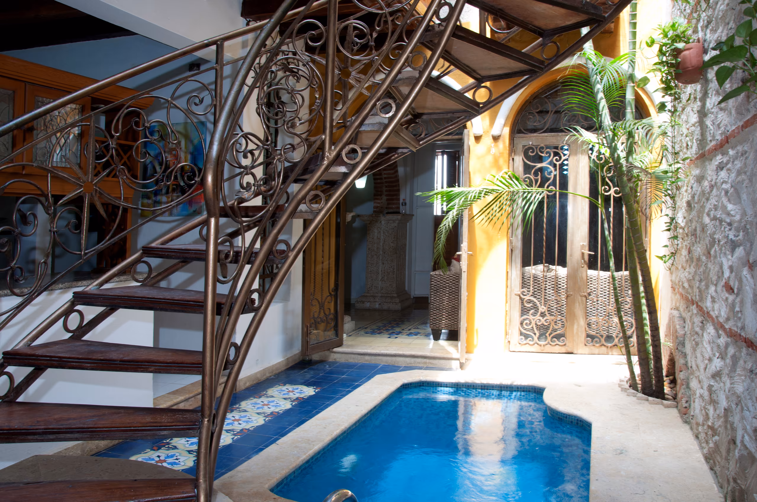Beautiful Old City 6 Bedroom House photo 3
