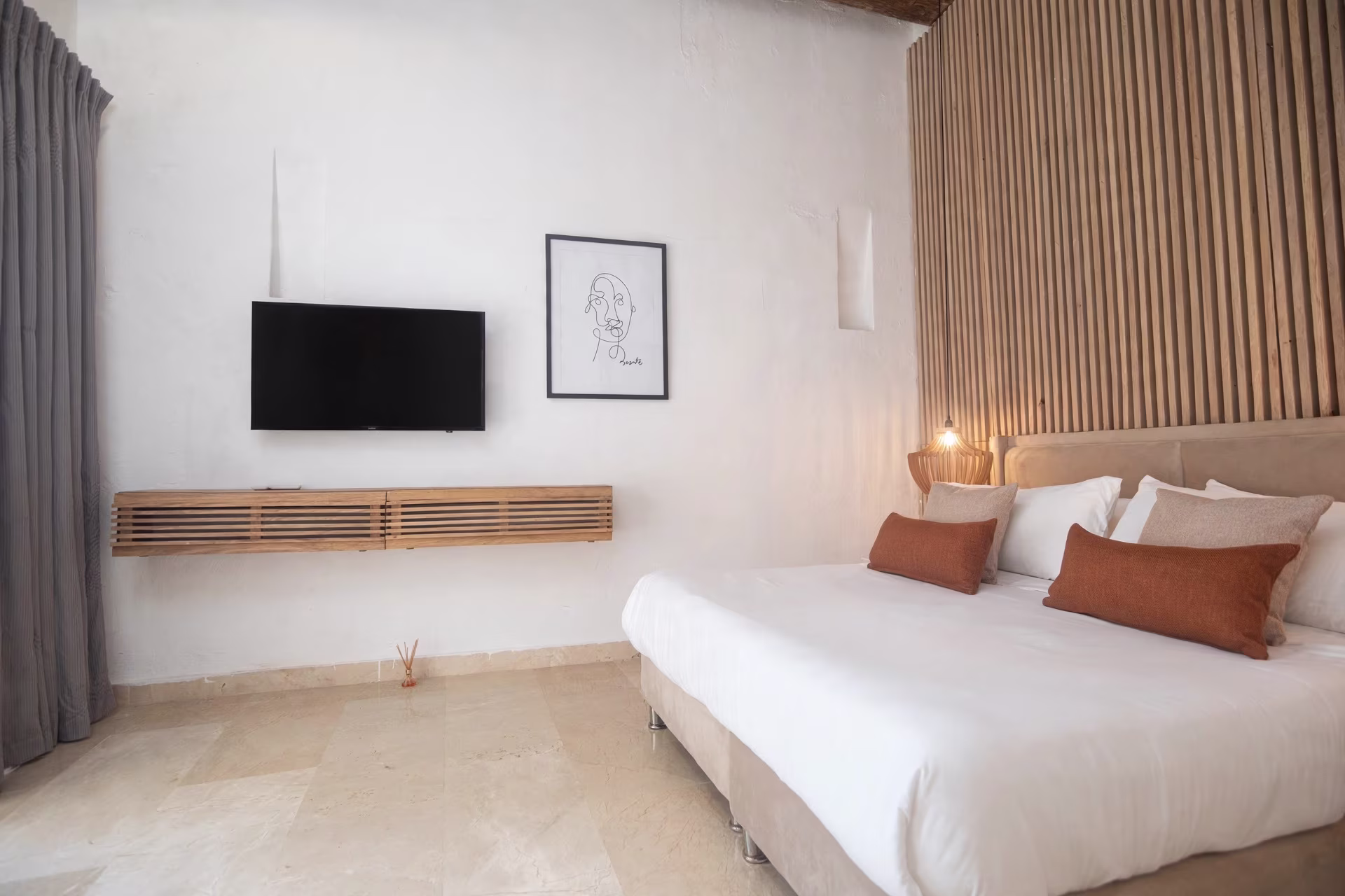 Central Bedroom in Casa Escallon Pool & Jacuzzi photo 2
