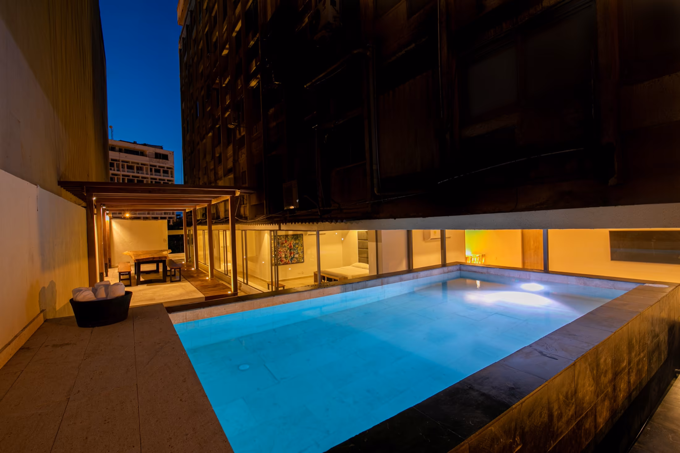7 Bedroom Luxury Full Floor Apartment