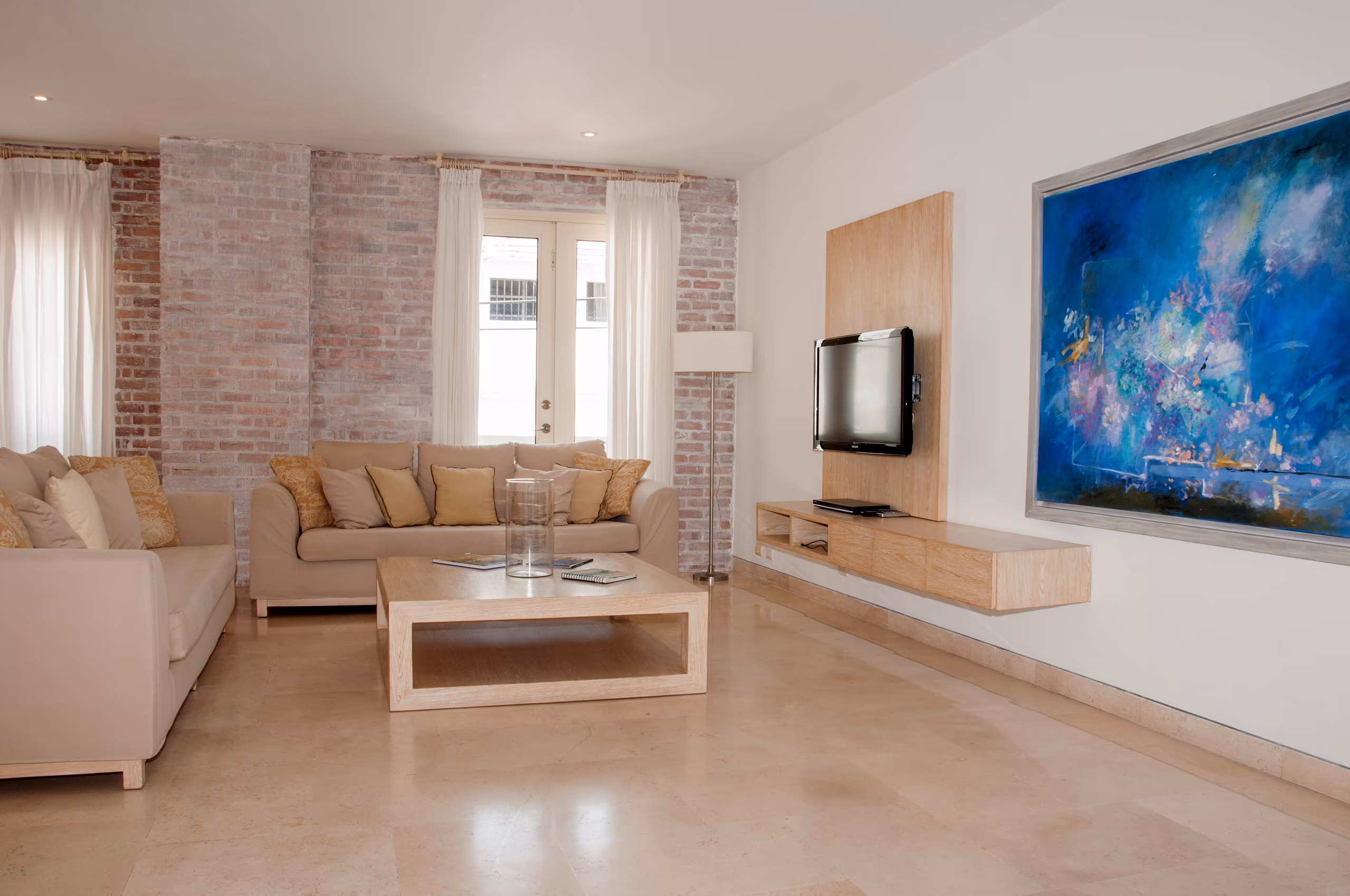 Modern 3 BR Old City Luxury Apartment photo 3