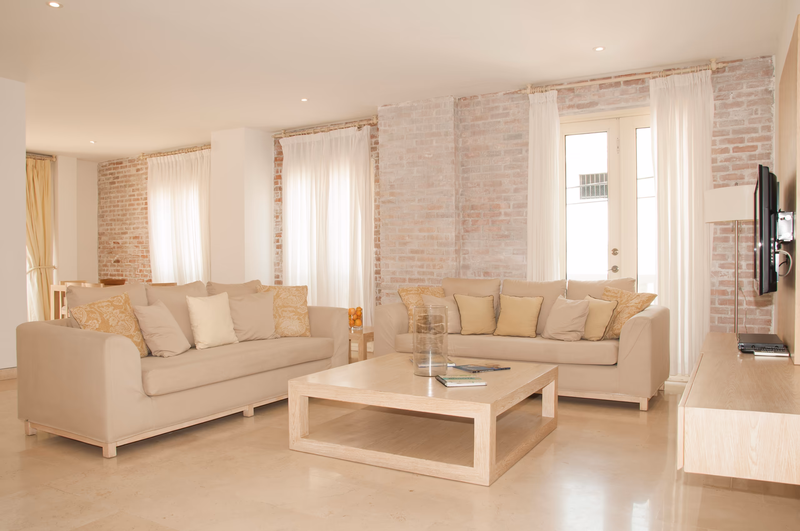 Modern 3 BR Old City Luxury Apartment photo 4